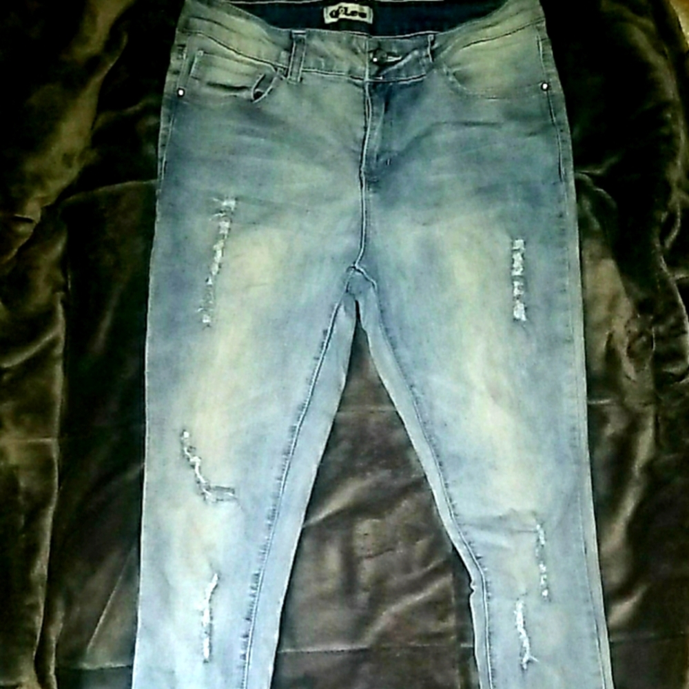 Cleo Jeans